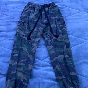 Women’s S Camo Pants